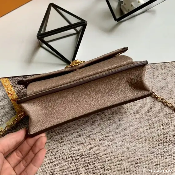Cheap LOUIS CHAIN VAVIN VUITTON WALLET 0501